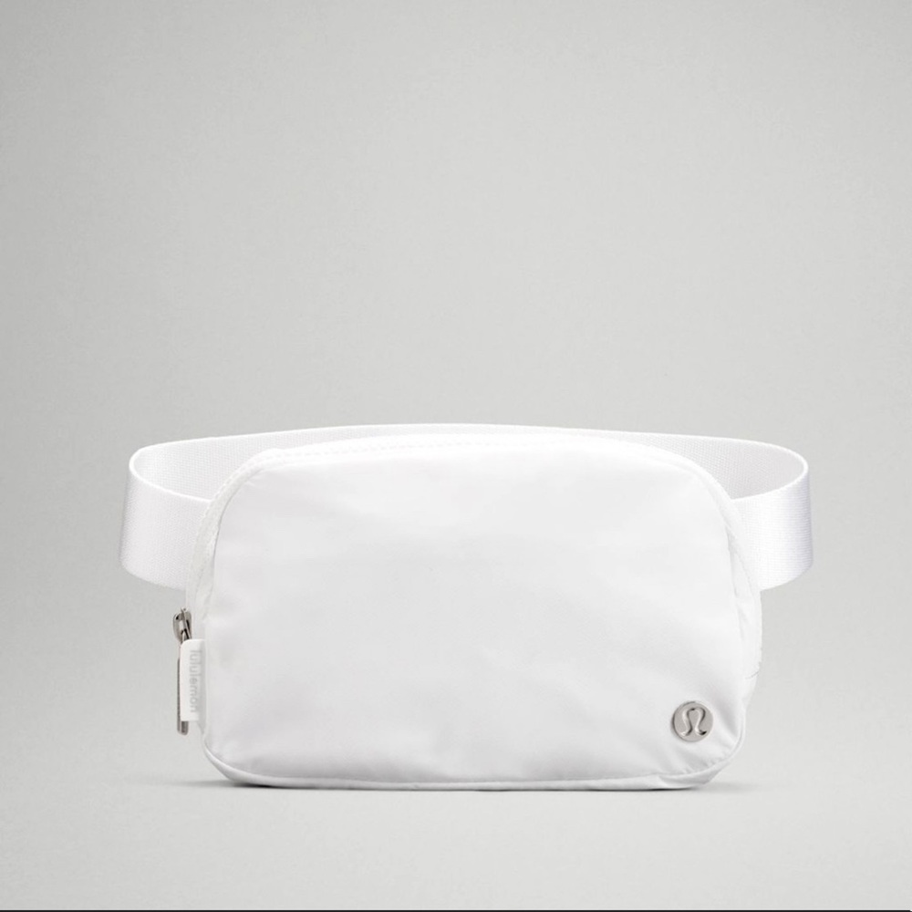 Lululemon - everywhere belt bag - white - NWT